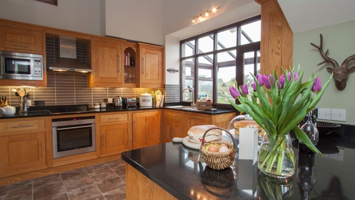Penny Bridge Apartment | Tyan - luxury pet friendly cottage with stunning views