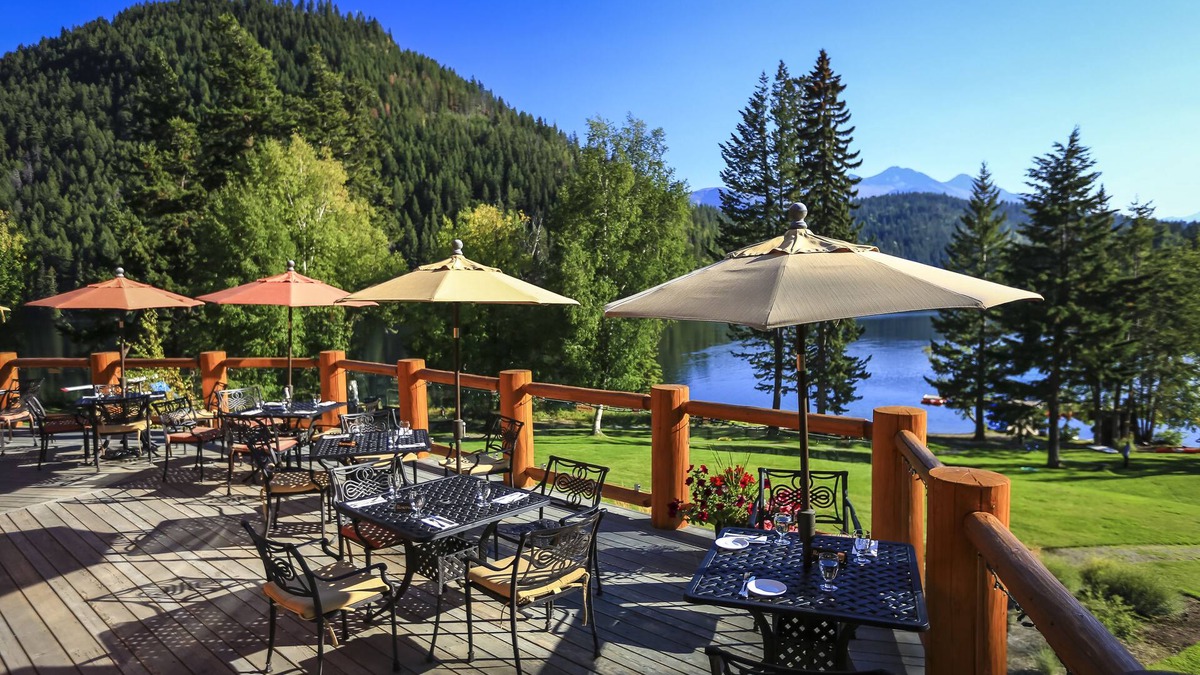 Gold Bridge Hotel | Tyax Lodge & Heliskiing