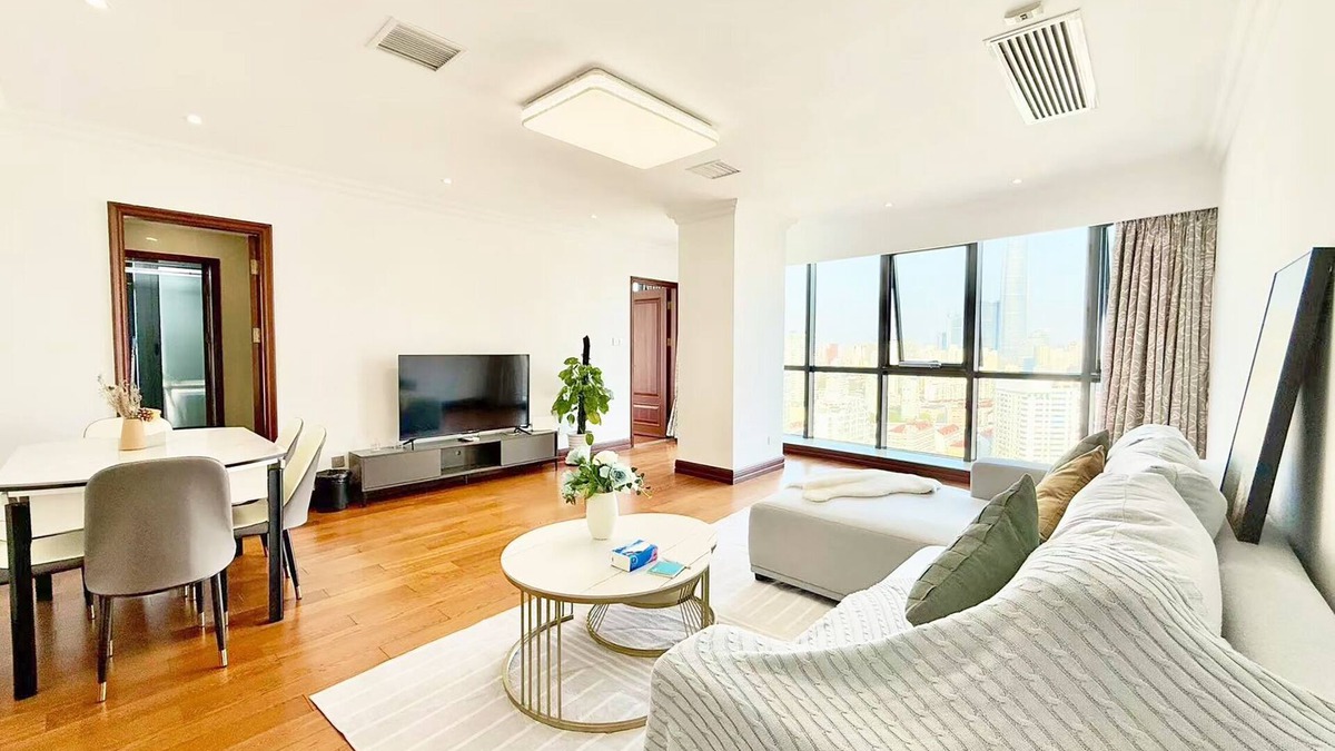 Changning Apartment | Tyms 3BR 2BA Apt Gubei High View Line10