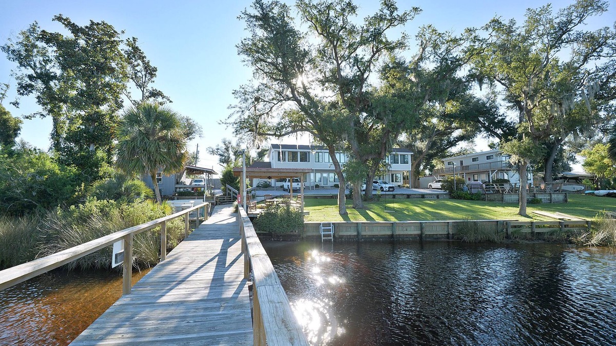 Parker Condo | Tyndall Paradise - An All-Inclusive Waterfront Condo for Traveling Professionals