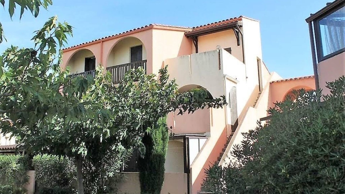 Port Leucate Apartment | Type 2 apartment for 6 people, private parking, 3 minutes from the beach on foot.