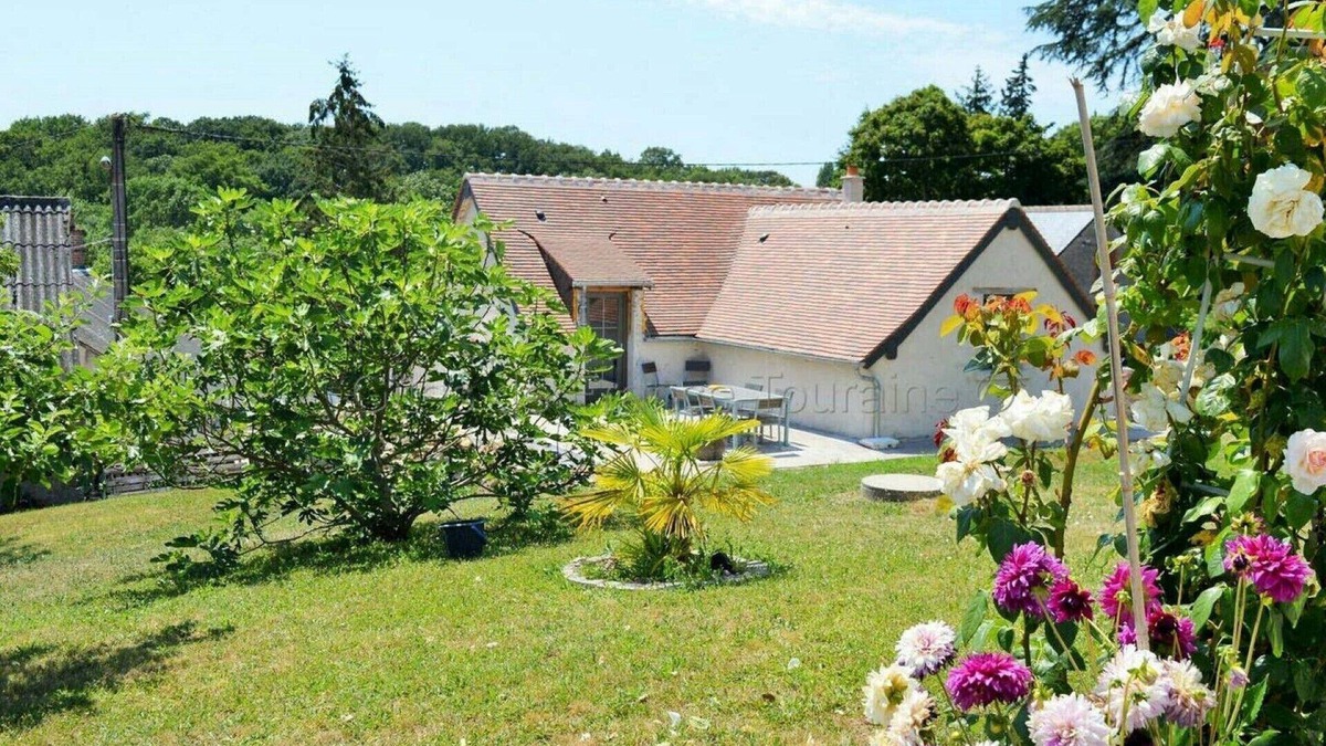 La Membrolle-sur-Choisille House | Typical barn from the 17th century, 120 square meters of living space