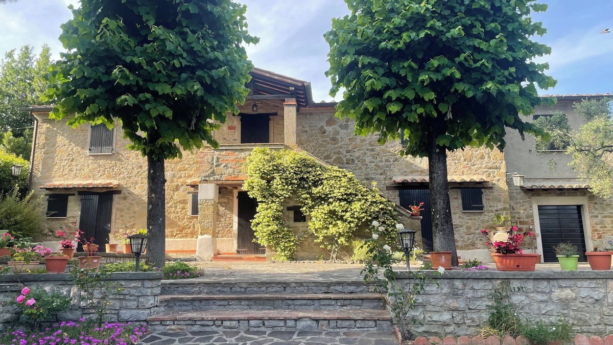 Passignano sul Trasimeno House | Typical stone cottage with large garden and private parking space