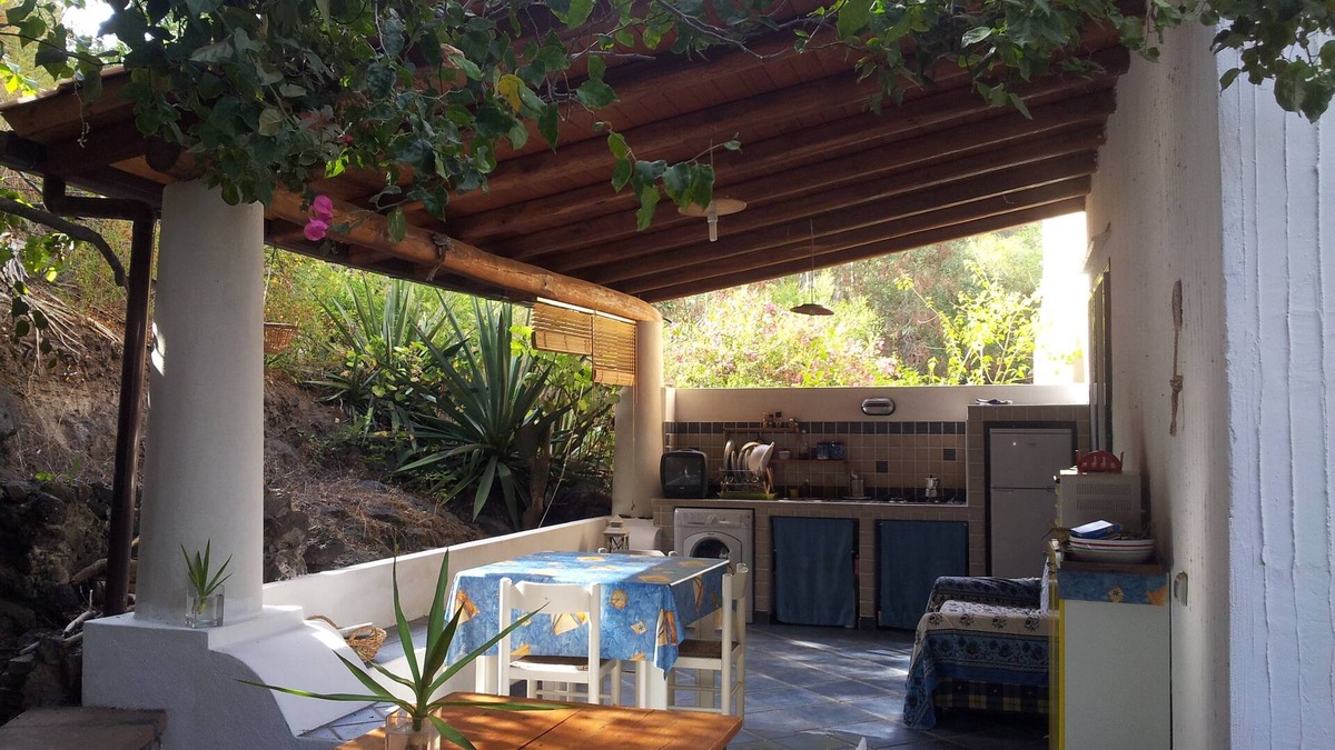 Vulcanello Apartment | Typical Aeloian house with garden, Vulcano, Aeolian Islands