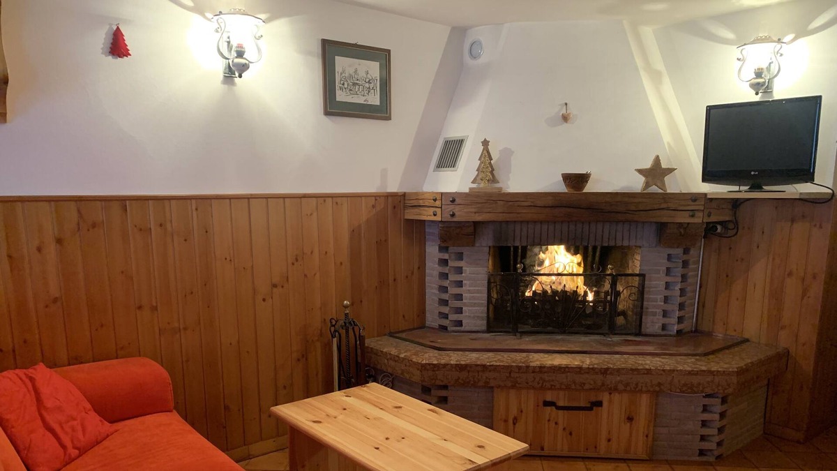 Belluno Cabin | Typical apartment Dolomites view
