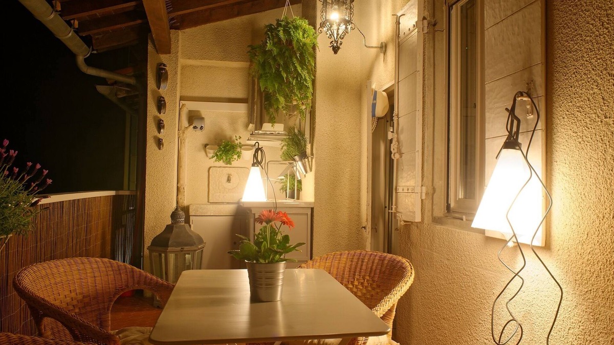 Arles City Centre House | Typical Arlesian House with Terrace and Garage