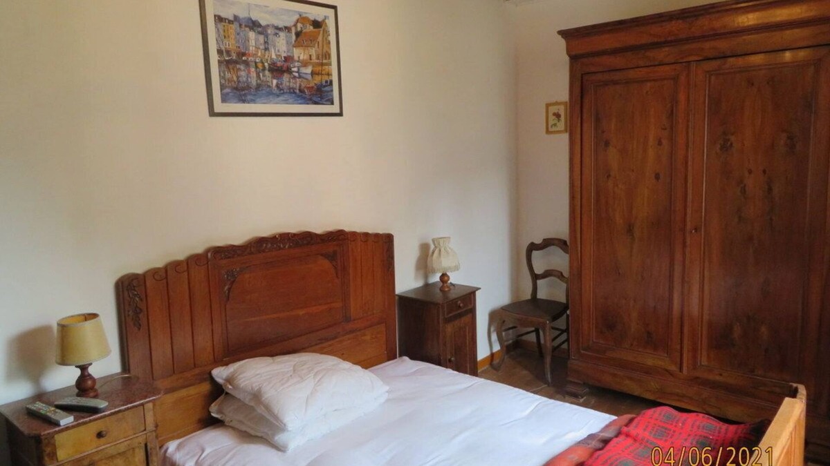 Veauce House | Typical Bourbonnais terraced house built in 1870