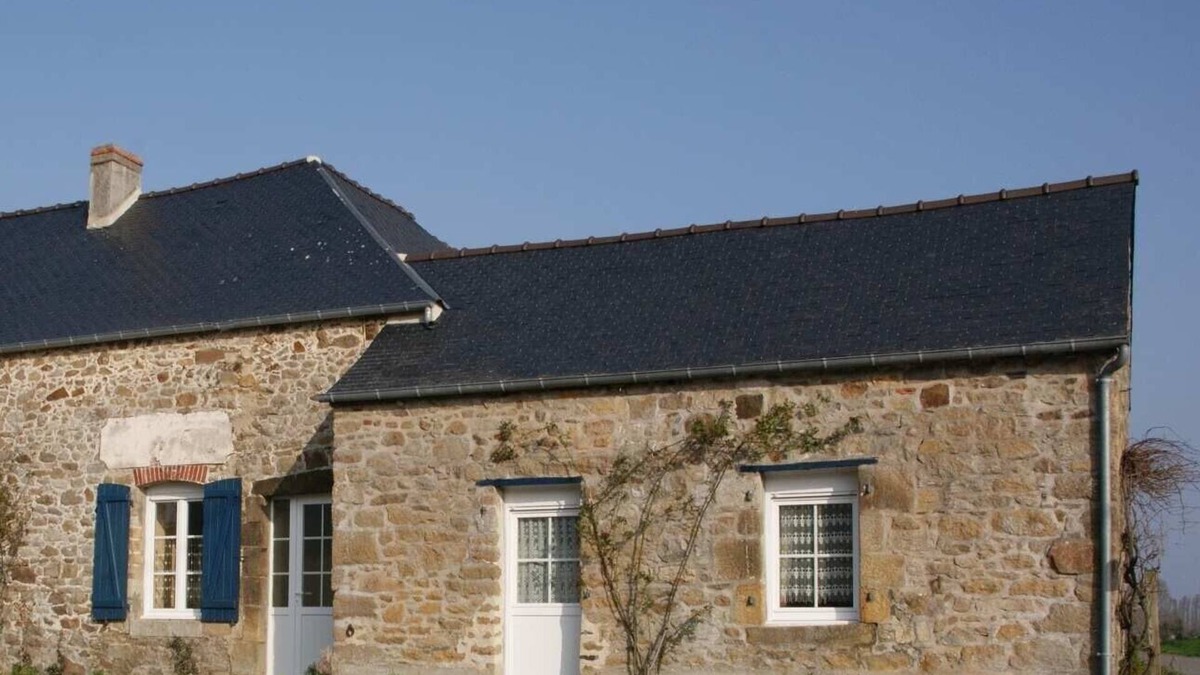 Mont-Dol House | Typical Breton house in the Bay of Mont Saint Michel (Saint Malo)