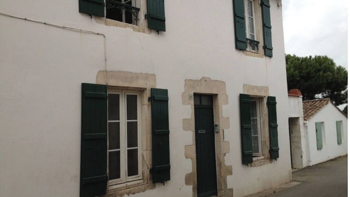 Loix House | Typical, completely renovated Réthaise house