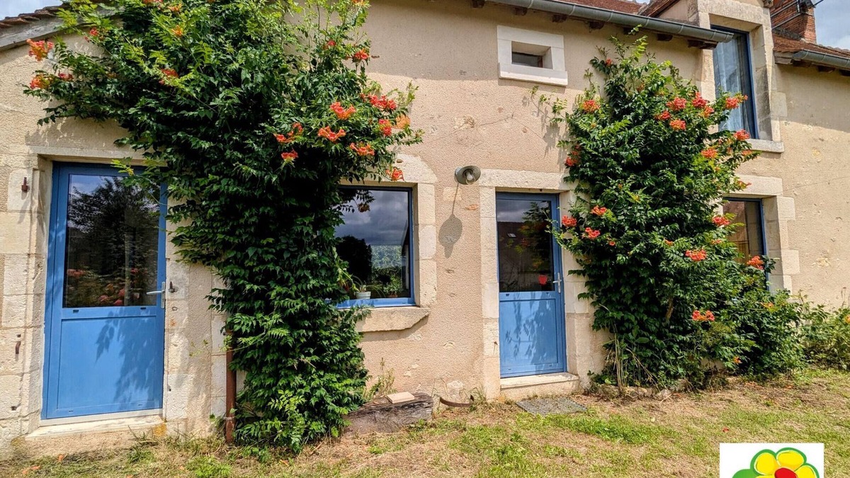 Thenay Cottage | Typical house in Berry with private garden, BBQ and parking