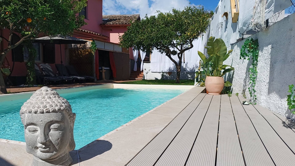 Riposto House | Typical house in finely furnished Sicilian style