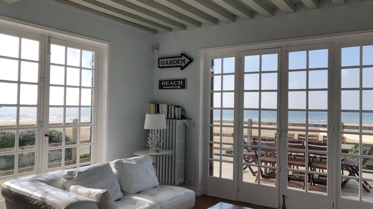 Benerville-sur-Mer House | Typical Norman house on the beach - sea view - big garden - perfect location