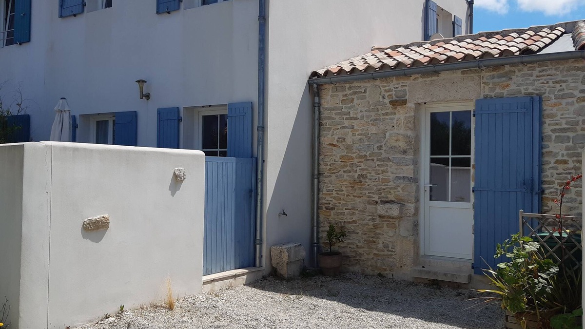 Saint-Denis-d'Oleron House | typical oléronnaise house