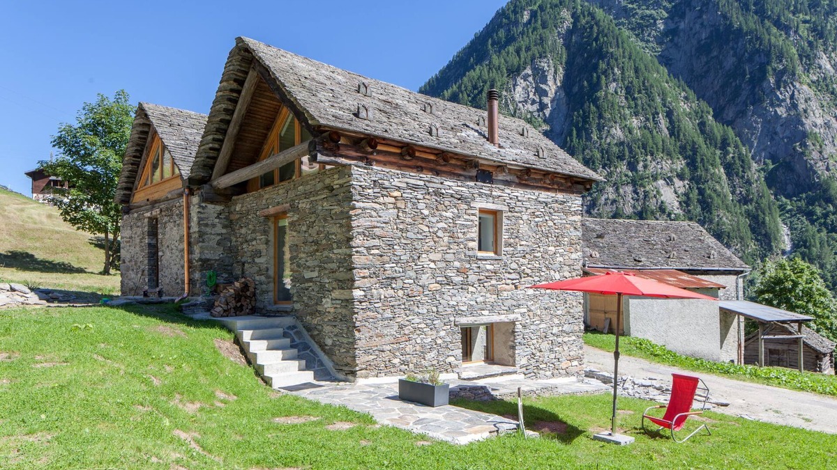 Campo House | Typical, renovated rustico in a quiet and sunny location surrounded by meadows