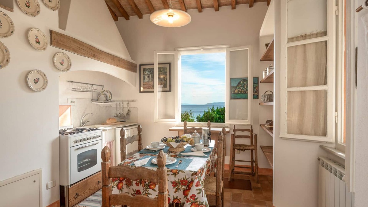Portoferraio House | Typical Tuscan’s Isola d’Elba atmosphere, mansion near Portoferraio