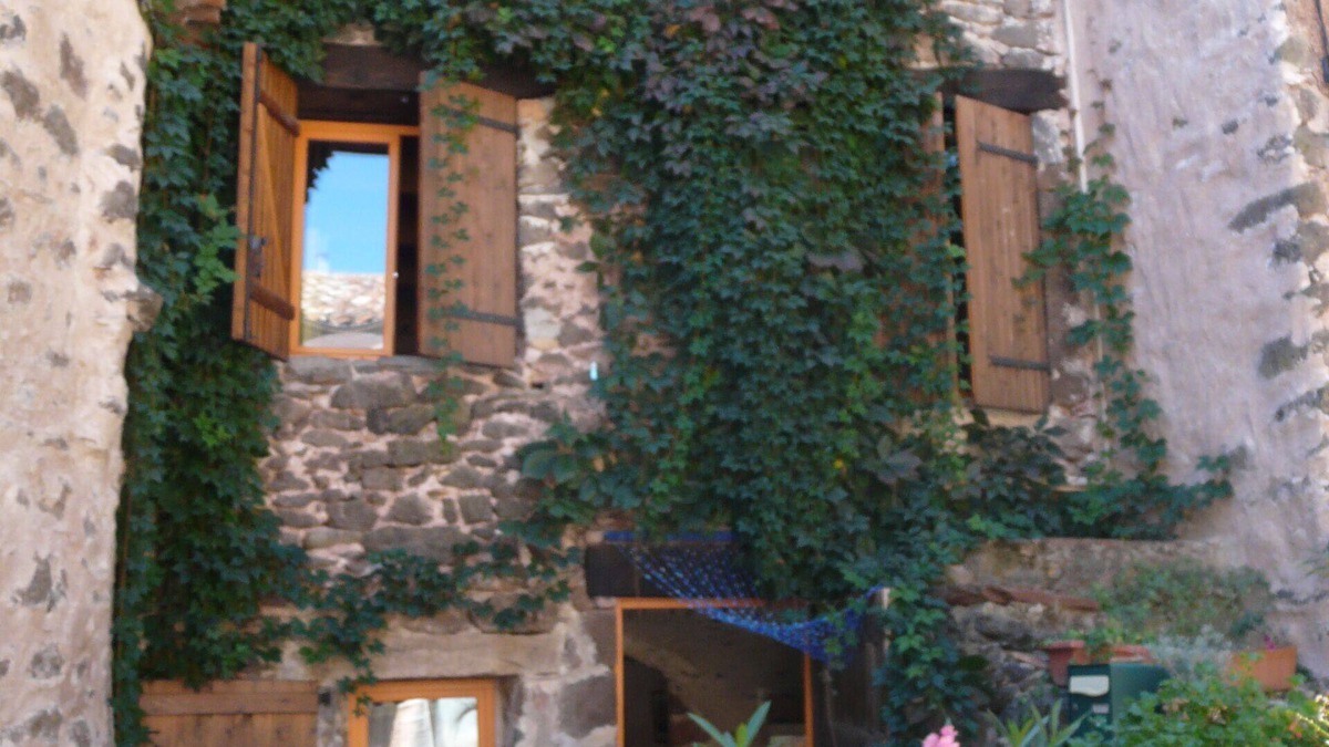 Lacoste House | Typical village house
