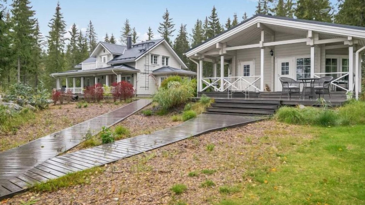 Hiukkajoki House | Tyssinniemi by Interhome