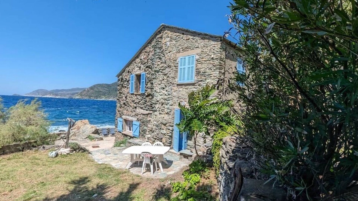 Pino House | U Magazinu - Fisherman's house, Seafront, Corsica