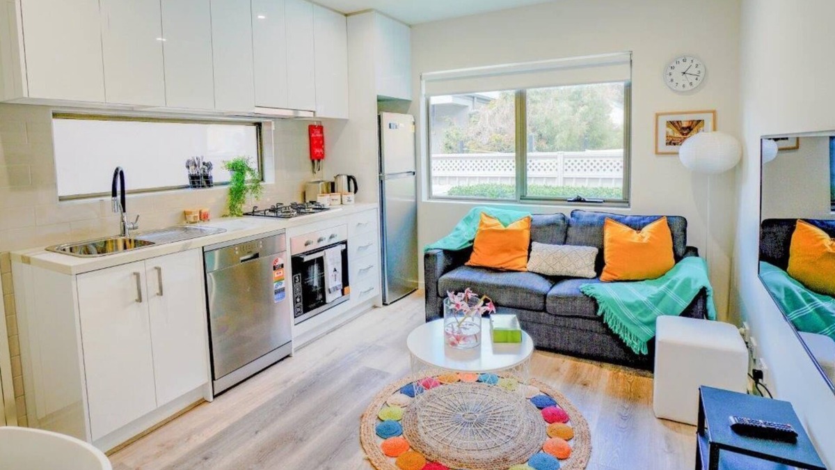 Brunswick Apartment | U1 Brunswick Living Ground Patio Close to APT and CBD Free Wifi Tram at Doorstep