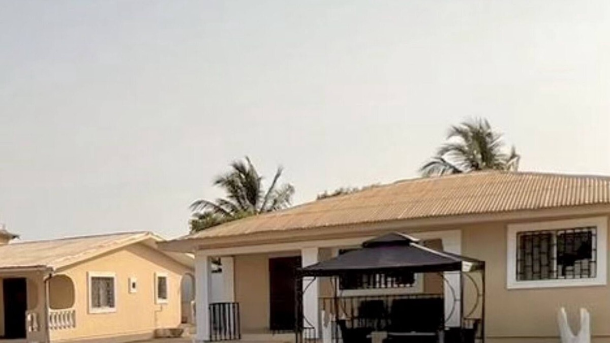 Monrovia Villa | UB Villas (The Black House)