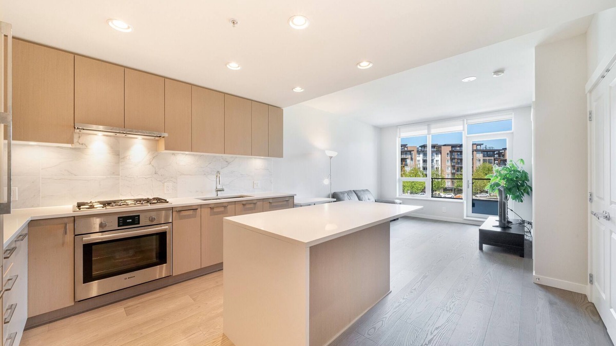 Vancouver House | UBC luxury One bed room apartment for long term
