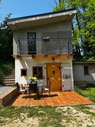 Prace Apartment | Ubytování na sklípku