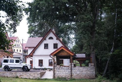 Hejtmankovice Ski Chalet | Ubytování pod Dubem