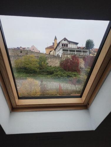 Loket Apartment | Ubytování pod Jezem