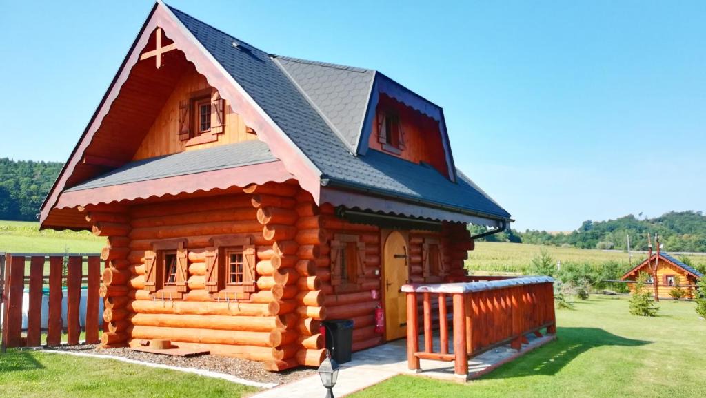 Velka Causa Apartment | Ubytovanie Koliba Pacho - Zrub Evka