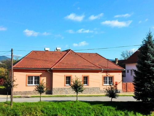Krasnohorske Podhradie House | Ubytovanie Betty