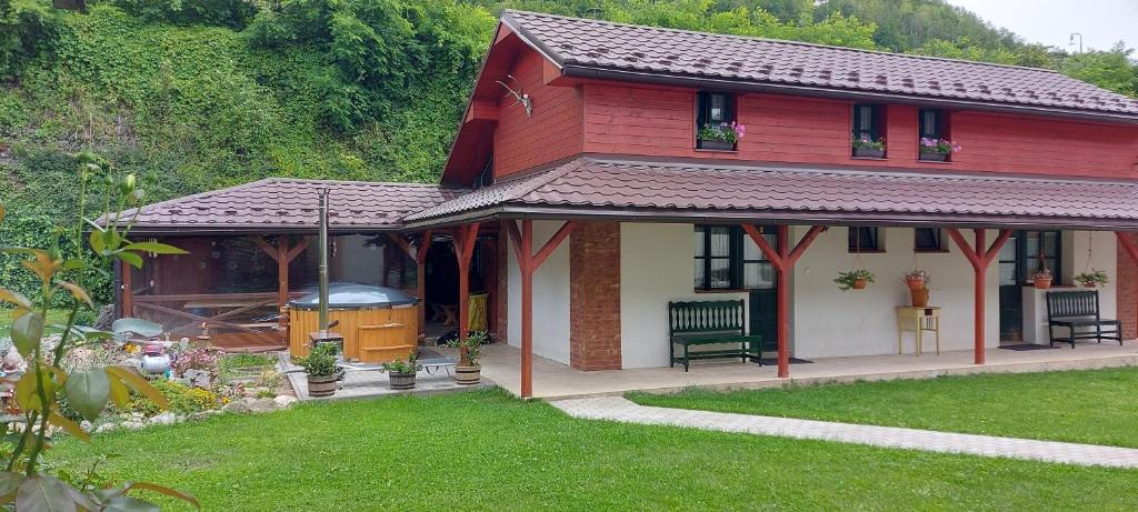 Tisovec House | Ubytovanie u Snovákov