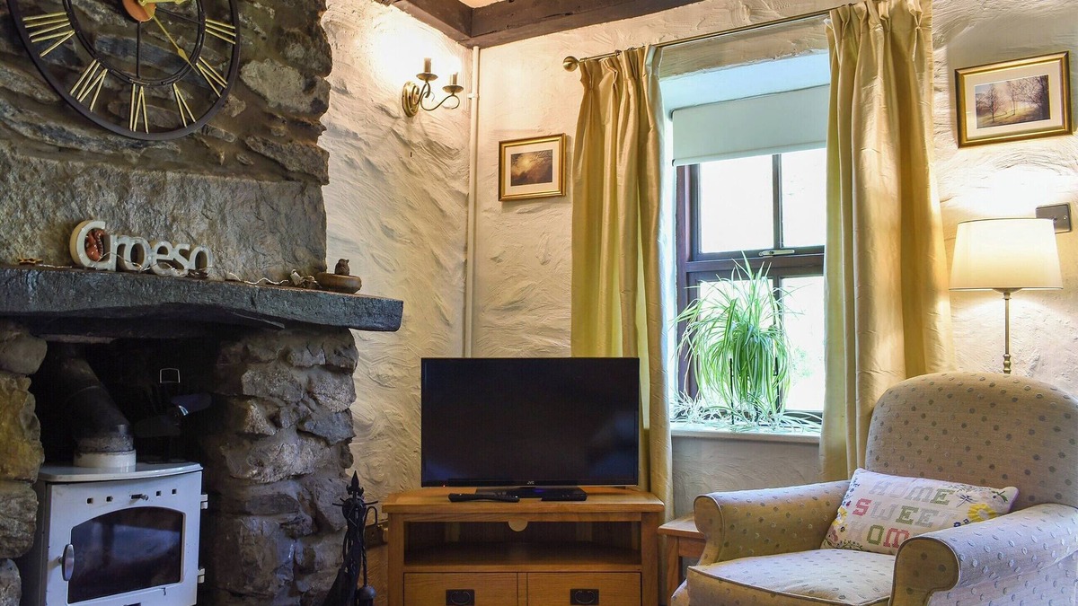 Gwynedd- Snowdonia Cottage | UK34351 - Squirrel Cottage