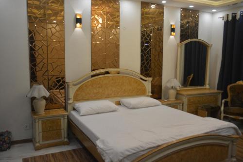 Fatehjang Bed & Breakfast | Ukasha Guest House
