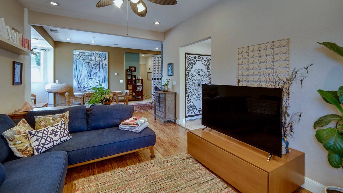Ukiah House | Ukiah Vacation Rental < 10 Mi to Lake Mendocino