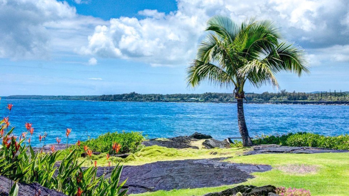 Keaau House | Uli Kai Hale- Ultimate Oceanfront Rental