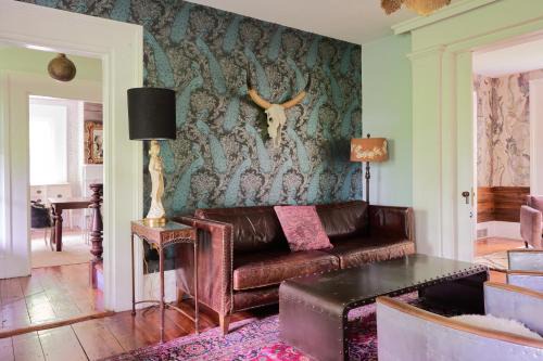 Pine Bush House | Ulster County Farmhouse Near Waterfalls and Winery!