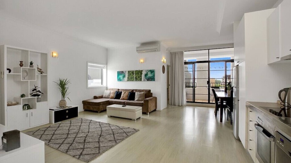 Surry Hills Apartment | Ultimate 2-Bed Apartment in Surry Hills - Ultimate Convenience
