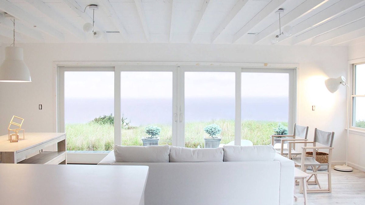 Riverhead Cottage | Ultimate beach getaway: secluded beach, spectacular views, stylishly renovated