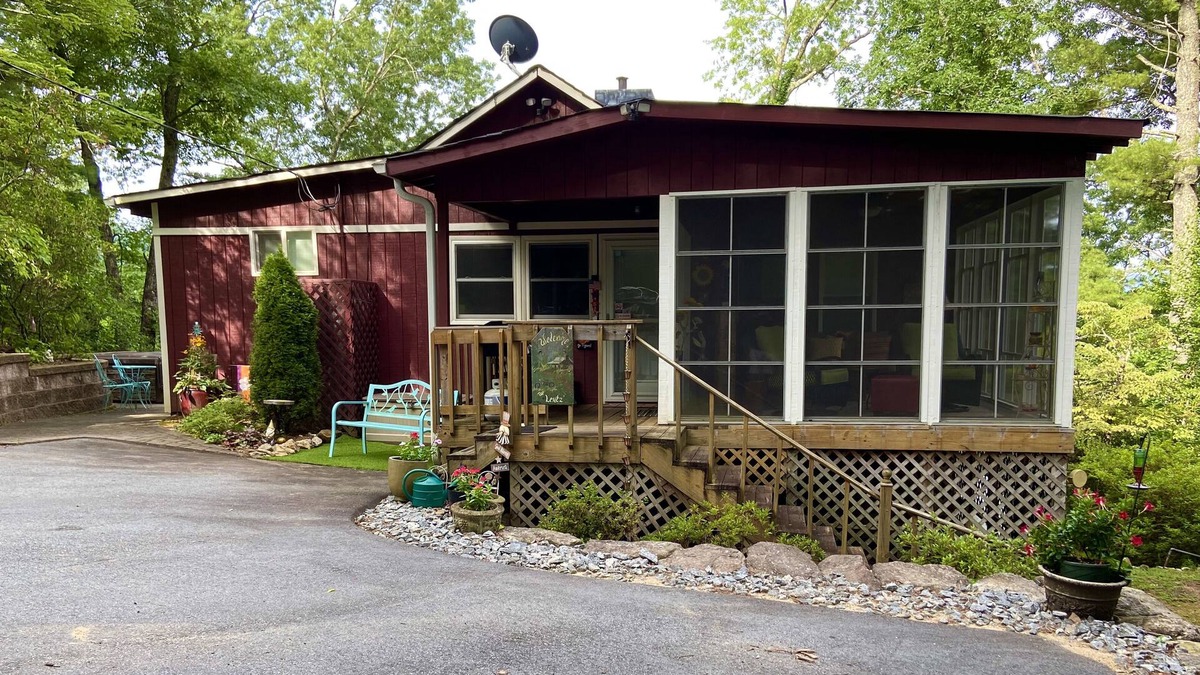 Zirconia Cabin | Ultimate Escape - Mountain views, privacy, hot tub, screen porch, fabulous deck