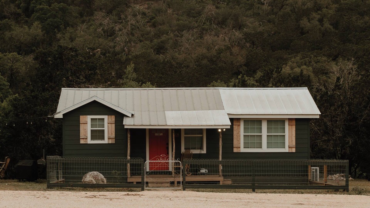 Uvalde Cabin | Ultimate Outdoor Escape & Hiking on 6,000 Acres