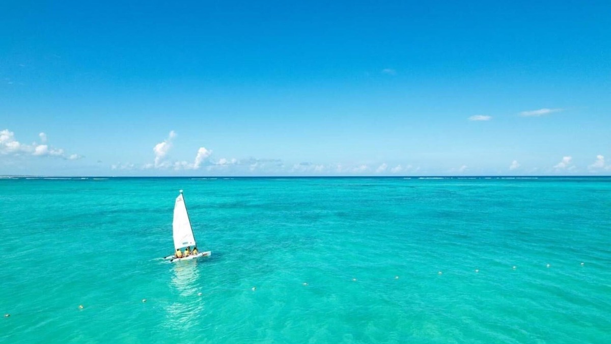 The Bight Resort | Ultimate Relaxation: 3 Oceanfront Suites, Kids Stay Free, Spa & Outdoor Pool
