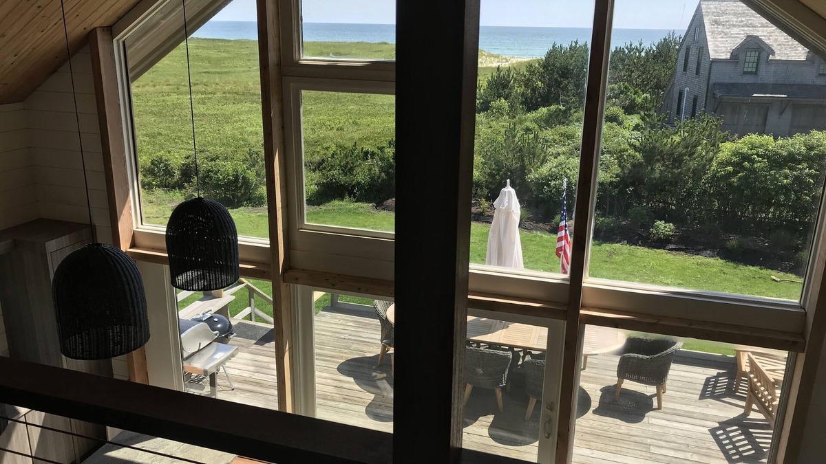 Madaket House | Ultimate relaxation at the beach and conservation land, completely renovated.