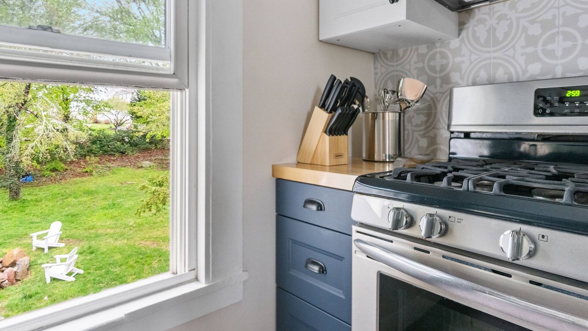 Westerly Condo | Ultimate Summer Escape w/outdoor shower, fire pit minutes to beach