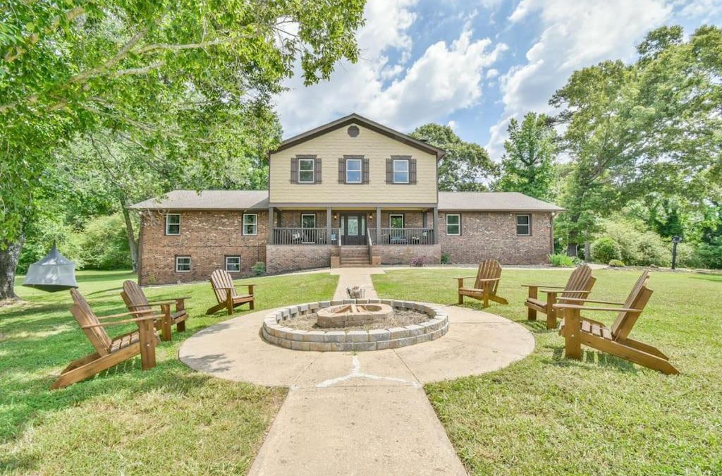 Gainesville House | Ultimate Vacation Resort Horse Ranch Farm