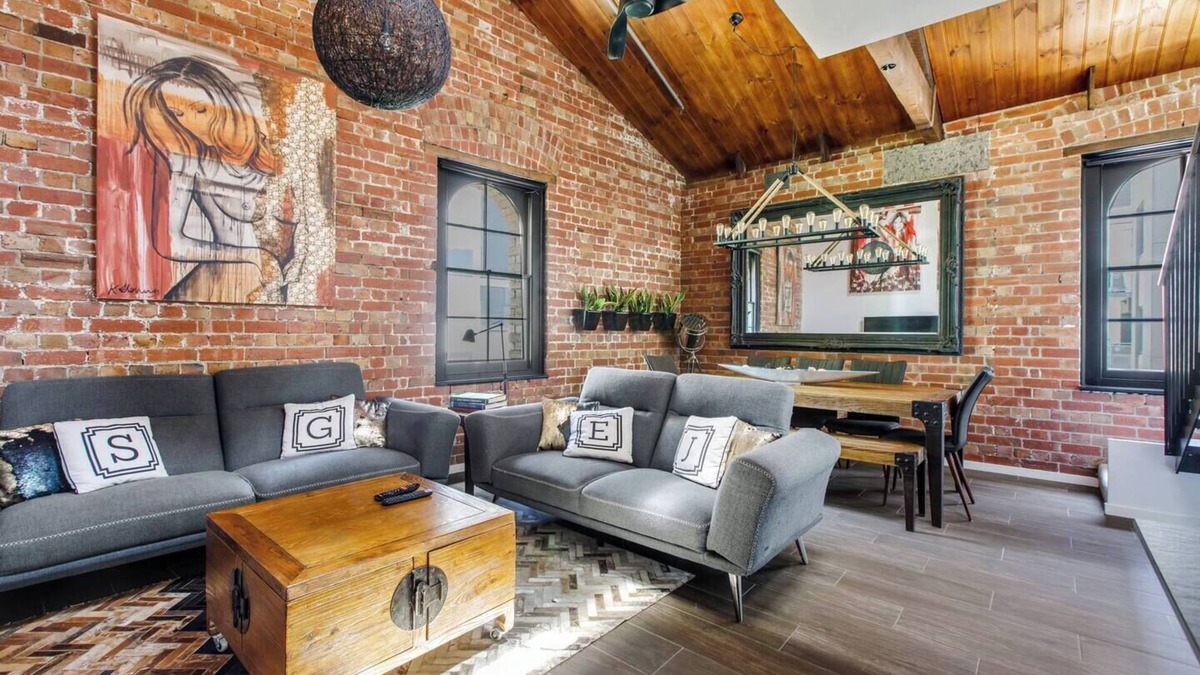 Southbank Apartment | Ultra chic Top Floor New York Style Loft Apartment
