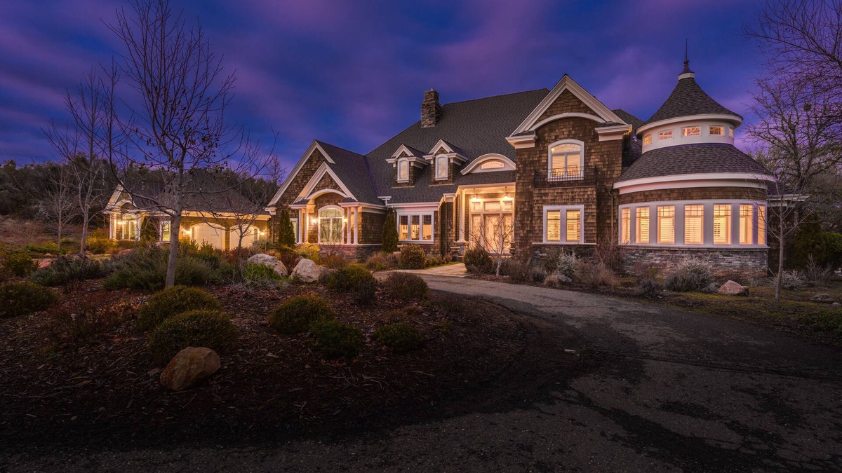 Shingle Springs House | Ultra Exclusive Estate on Swan Lake