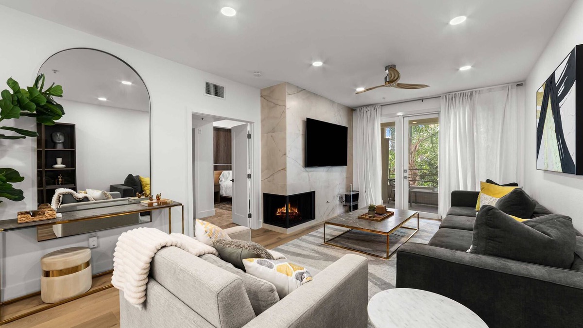 Airport Area Condo | Ultra Lux Oasis in Gated Community