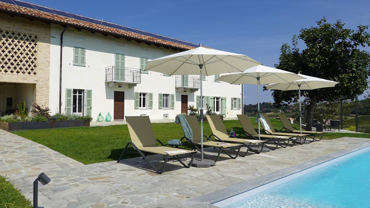Castagnole delle Lanze Villa | Ultra-luxurious 6-bedroom villa with AC, WiFi in marvelous Piemonte