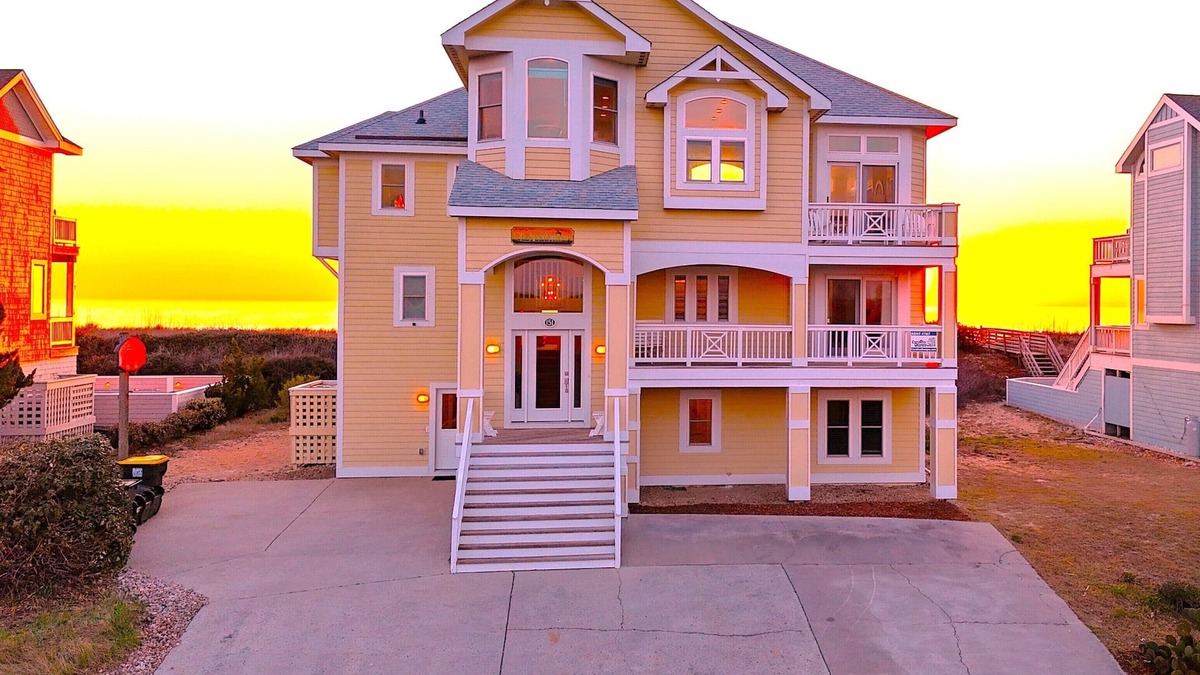 Pine Island House | 🌊 Ultra-Luxury OCEANFRONT | Private Heated Pool🏖️Hot Tub & Unmatched Views!