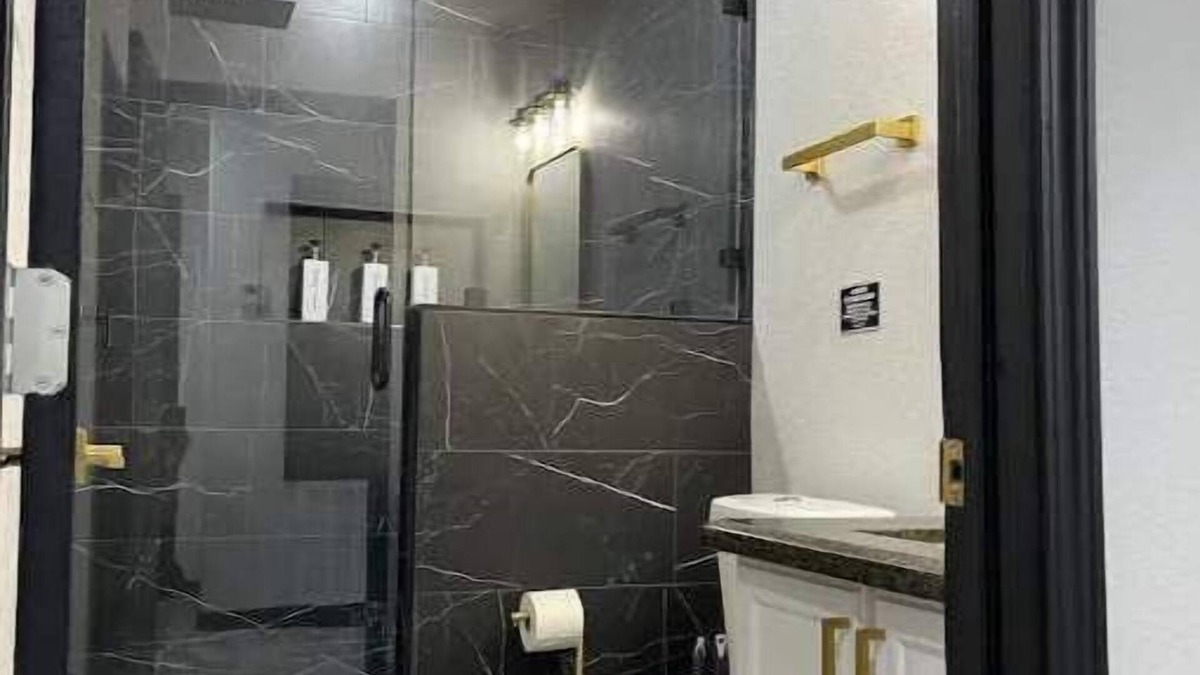 Amistad National Recreational Area House | Ultra Modern 2 Bedroom 2 Bath Home Centrally Located!